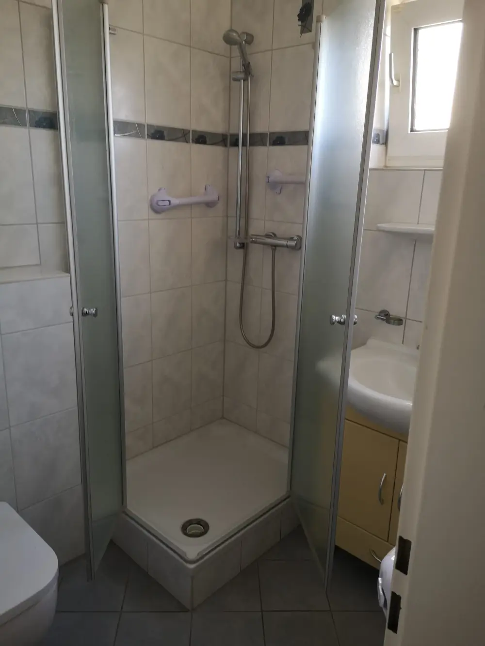 Wanne zur Dusche Umbau So sah es vorher aus